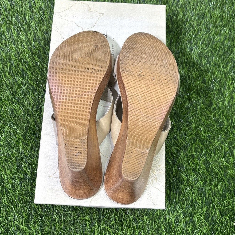 Tommy Bahama Wooden Say No Raw Sugar Italy Suede Leather Slide Sandals - Picture 8 of 8